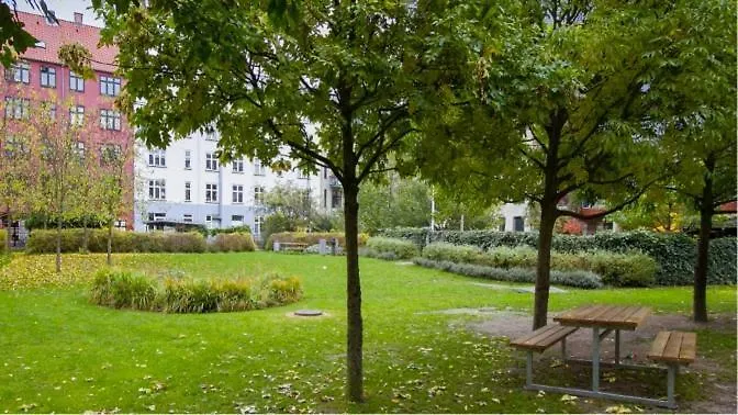 Centrally Located 4 شقة *