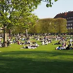 Centrally Located 4 Апартаменты *