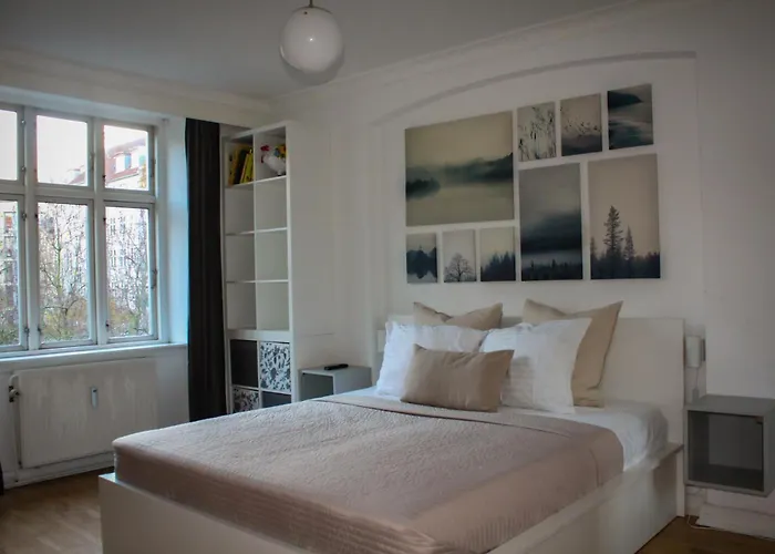 Centrally Located 4 Lejlighed