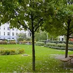 Centrally Located 4 Appartement *