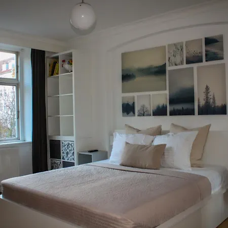 Centrally Located 4 Appartement